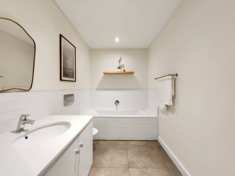 2 Bedroom Property for Sale in Gardens Western Cape